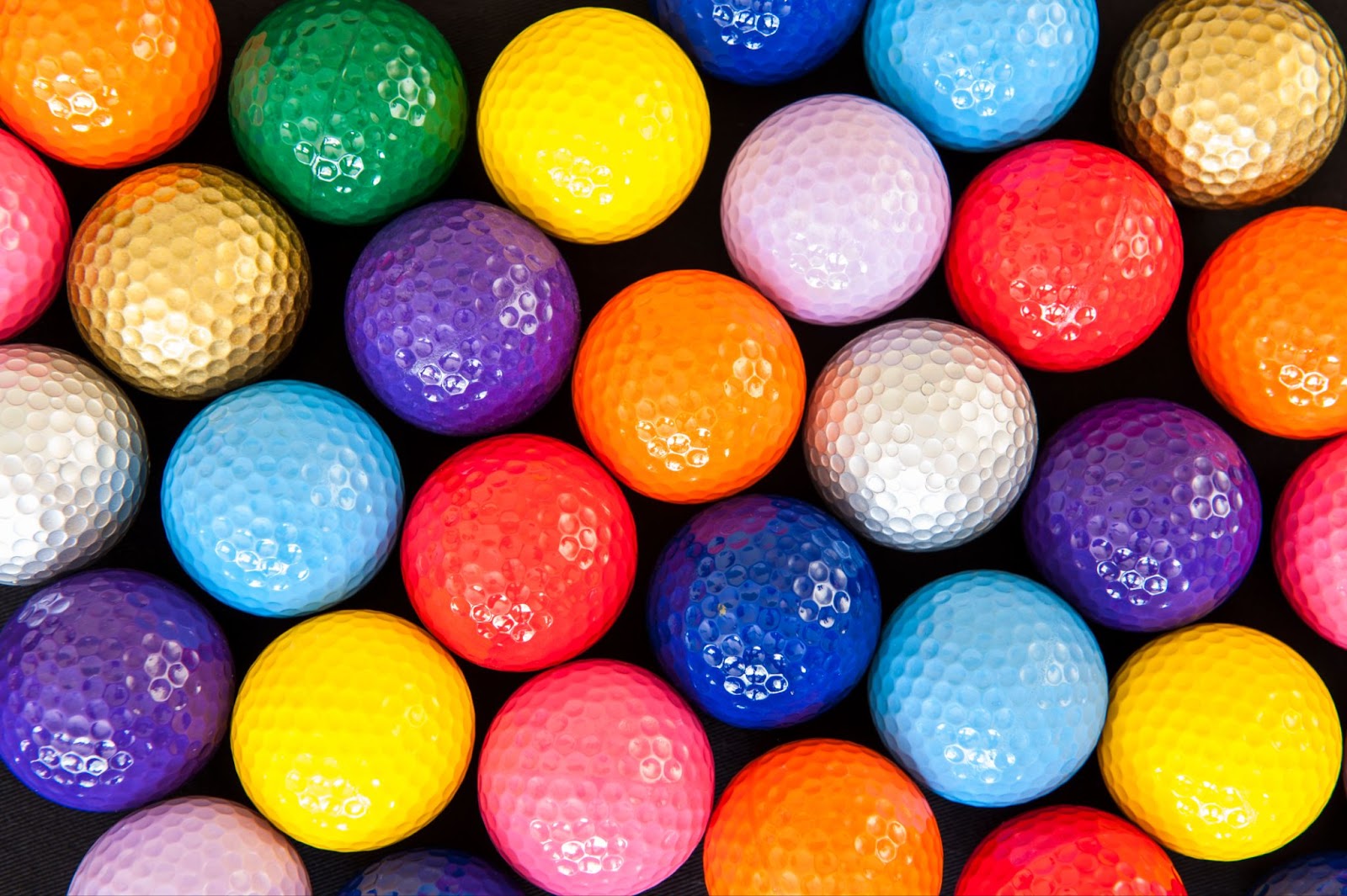 golf ball color